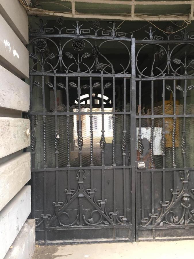 Квартира В Самом Центе Одессы, Пешком 5 Мин. До Ул. Дерибасовской أوديسا المظهر الخارجي الصورة